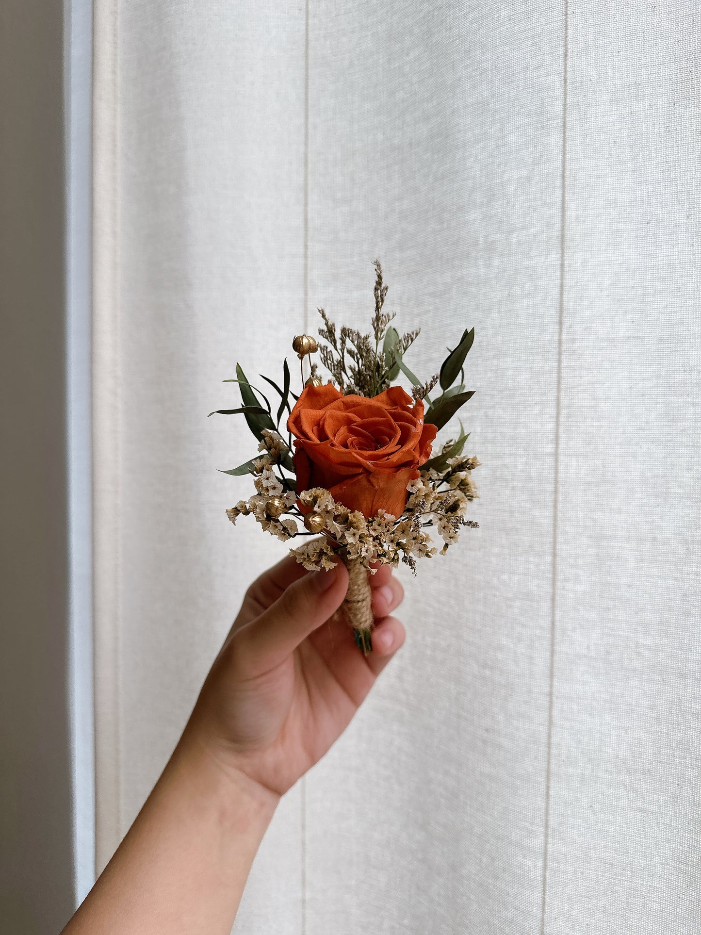 Sienna (Boutonniere)