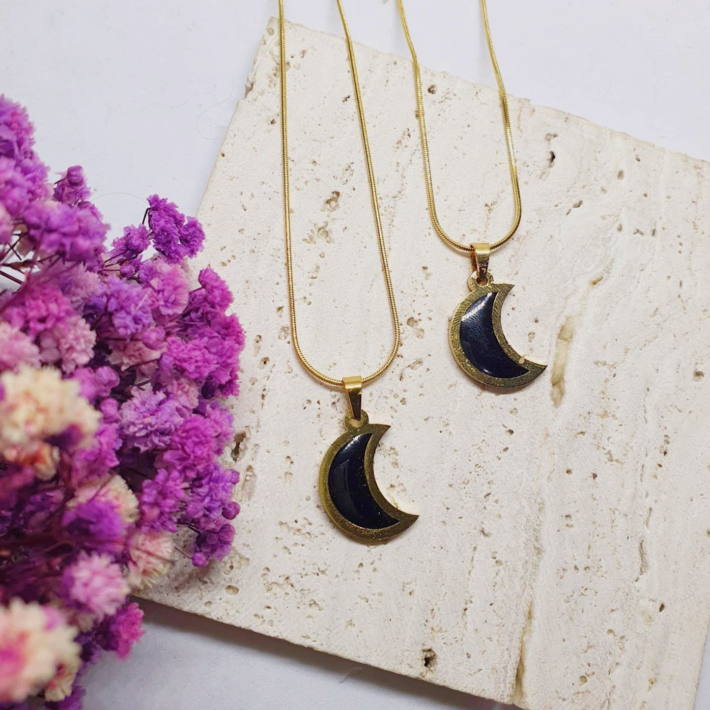 Luna Black