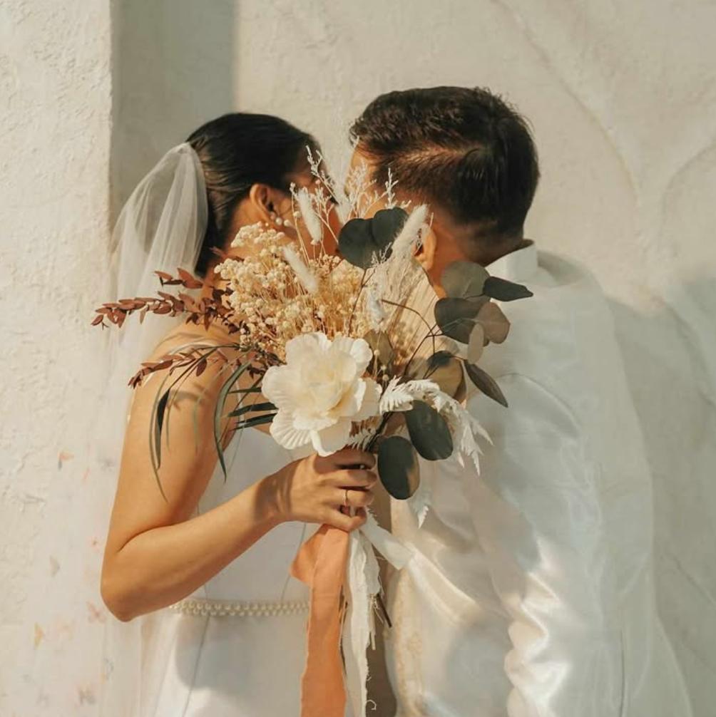 Draft Flowers Dried Flower Bridal Bouquets — Flowers for Your Wedding – draftsgiftshop