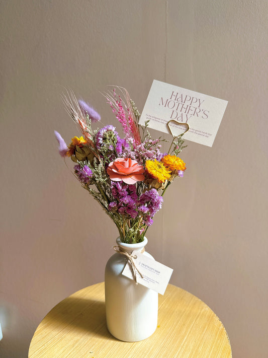 Petal Daydream Flower Bunch in Ceramic Vase