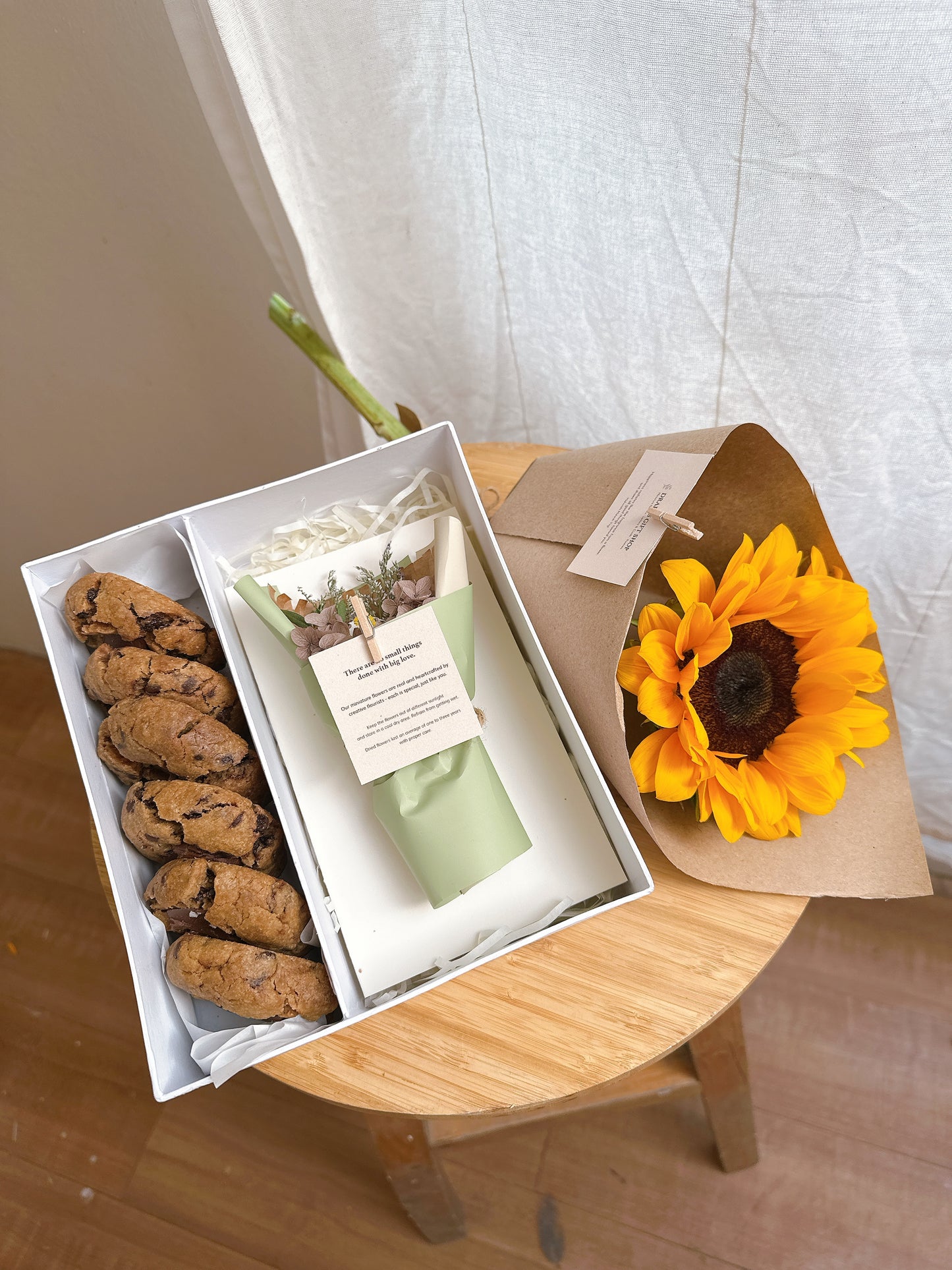 Bloom Gift Box + Fresh Sunflower Bundle 🌻