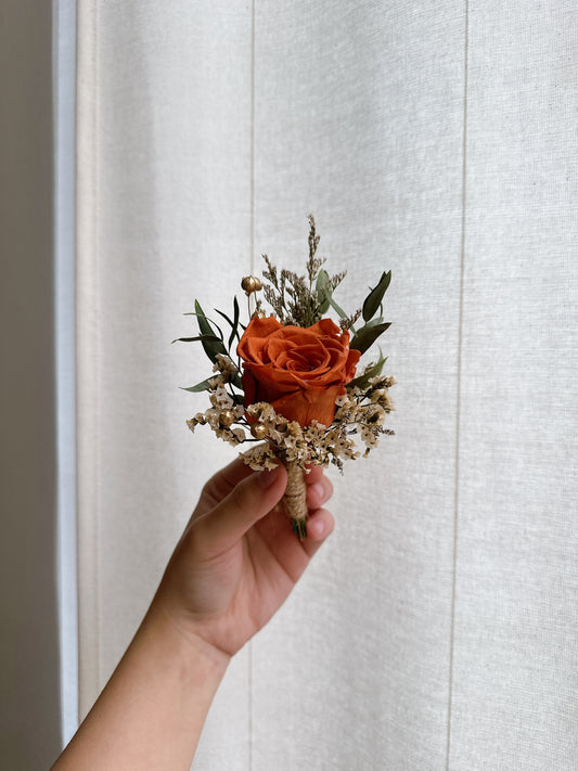 Sienna (Boutonniere)