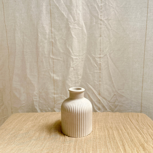 Ivory Ribbed Bud Vase Petite